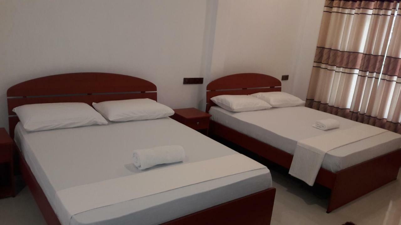 Risenlak Holiday Resort ポロンナルワ エクステリア 写真